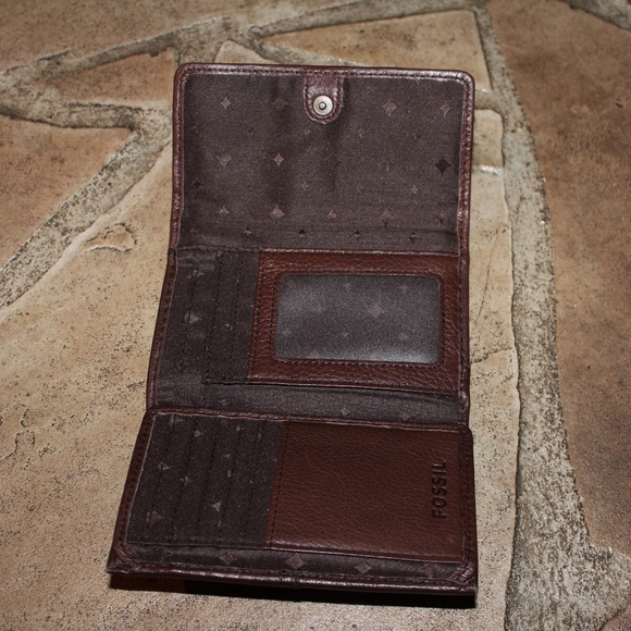Fossil Marlow Appliqué Multifunction Wallet - Picture 3 of 6
